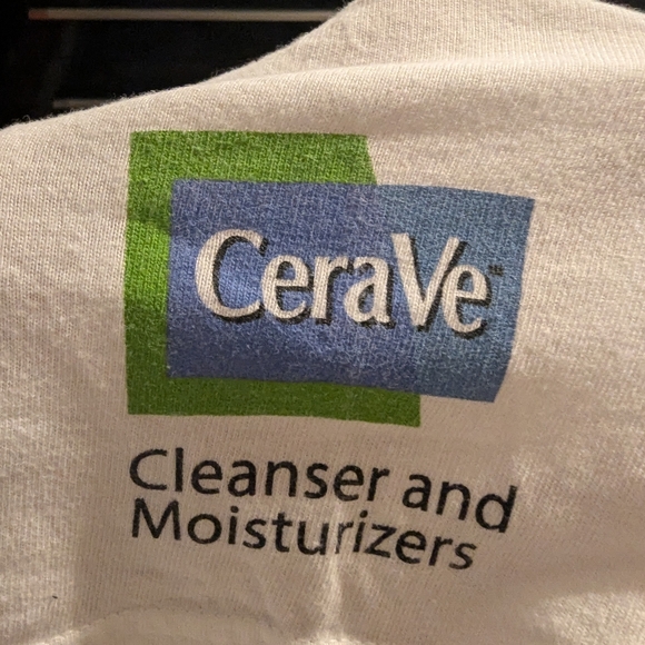 CeraVe 2000s Tee - Picture 3 of 4